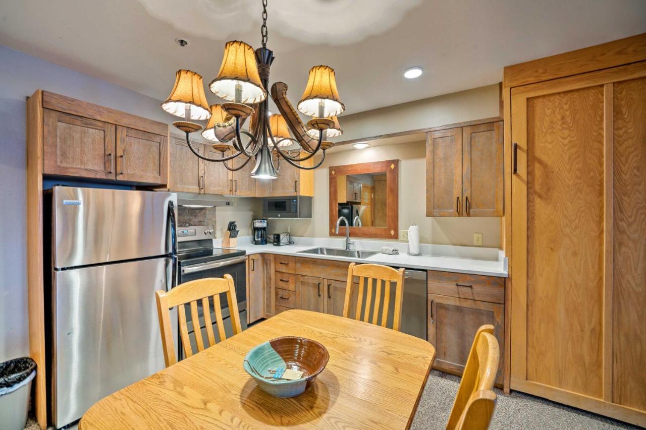 Big Sky Condo With Mountain Views, Hike, Ski And Fish! Exterior photo