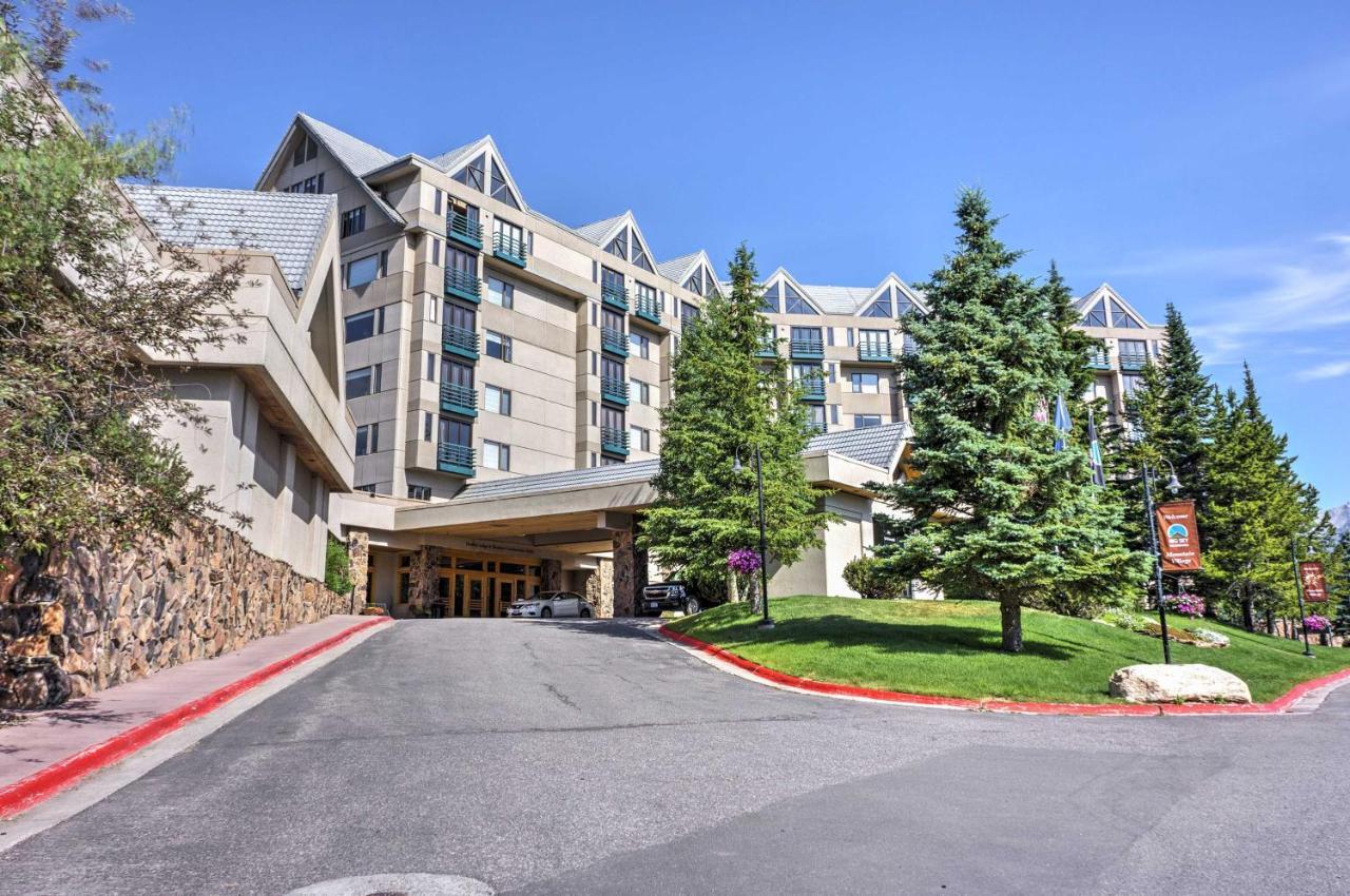 Big Sky Condo With Mountain Views, Hike, Ski And Fish! Exterior photo